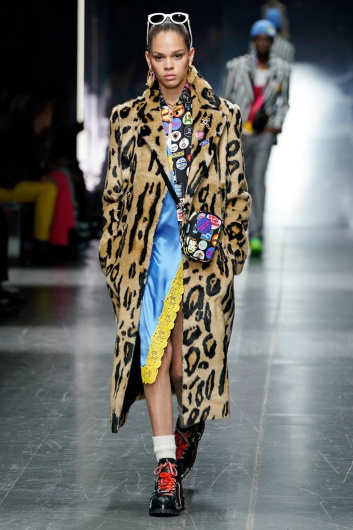 Fotoservizio/FW 19-20/MEN/SFILATA/VERSACE/DP2/3