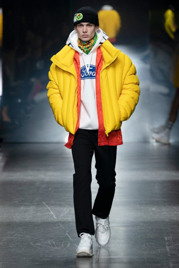 Fotoservizio/FW 19-20/MEN/SFILATA/VERSACE/DP2/4
