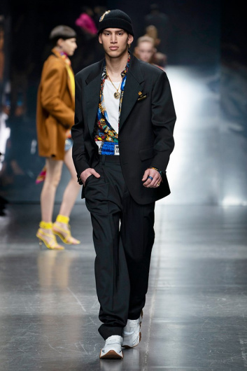 Fotoservizio/FW 19-20/MEN/SFILATA/VERSACE/DP2/1