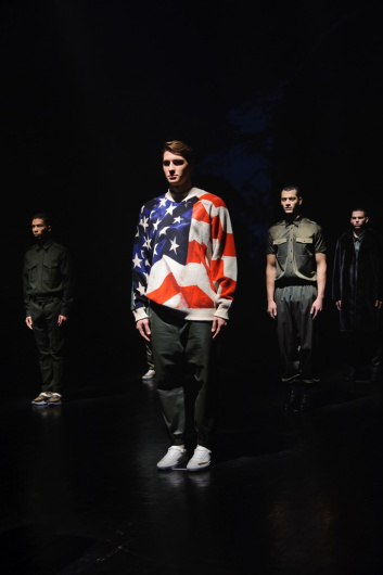 Fotoservizio/FW 19-20/MEN/PRESENTAZIONE/IH NOM UH NIT/DP2/6