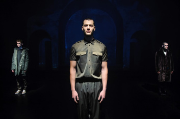 Fotoservizio/FW 19-20/MEN/PRESENTAZIONE/IH NOM UH NIT/DP2/19