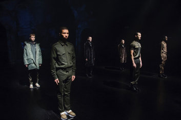 Fotoservizio/FW 19-20/MEN/PRESENTAZIONE/IH NOM UH NIT/DP2/20