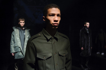 Fotoservizio/FW 19-20/MEN/PRESENTAZIONE/IH NOM UH NIT/DP2/21