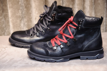 Fotoservizio/FW 19-20/MEN/PRESENTAZIONE/JIMMY CHOO/DP2/61