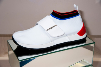 Fotoservizio/SS 2019/MEN/APPUNTAMENTO/ALBERTO GUARDIANI/DP2/15