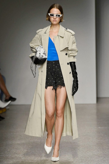 Fotoservizio/SS 2019/WOMEN/SFILATA/ANNAKIKI/DP2/1