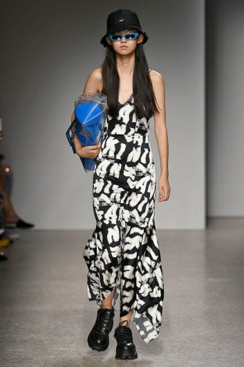 Fotoservizio/SS 2019/WOMEN/SFILATA/ANNAKIKI/DP2/3