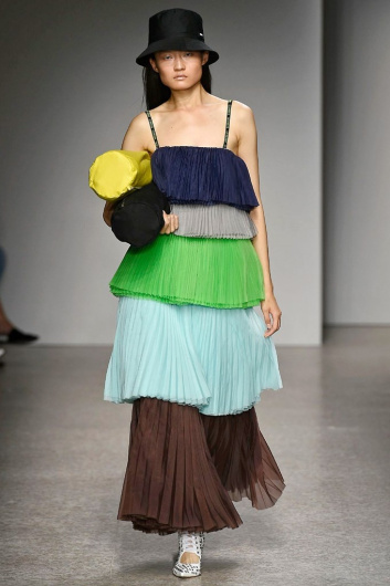 Fotoservizio/SS 2019/WOMEN/SFILATA/ANNAKIKI/DP2/15