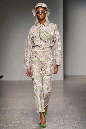 Fotoservizio/SS 2019/WOMEN/SFILATA/ANNAKIKI/DP2/12