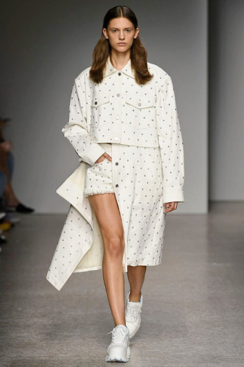 Fotoservizio/SS 2019/WOMEN/SFILATA/ANNAKIKI/DP2/13
