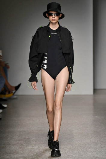 Fotoservizio/SS 2019/WOMEN/SFILATA/ANNAKIKI/DP2/2