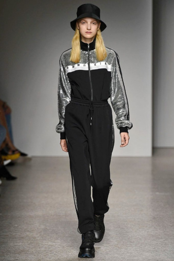 Fotoservizio/SS 2019/WOMEN/SFILATA/ANNAKIKI/DP2/24