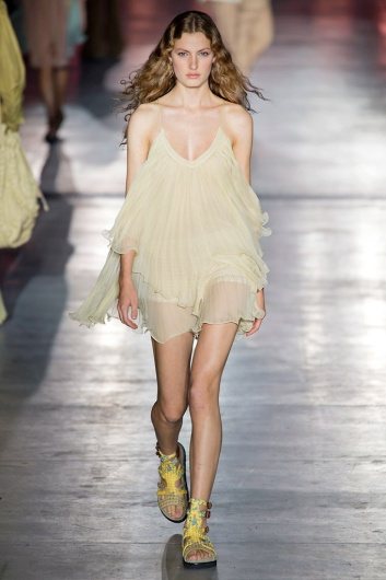 Fotoservizio/SS 2019/WOMEN/SFILATA/ALBERTA FERRETTI/DP2/7