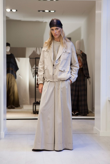 Fotoservizio/SS 2019/WOMEN/PRESENTAZIONE/BRUNELLO CUCINELLI/DP2/10