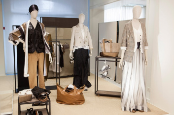 Fotoservizio/SS 2019/WOMEN/PRESENTAZIONE/BRUNELLO CUCINELLI/DP2/17