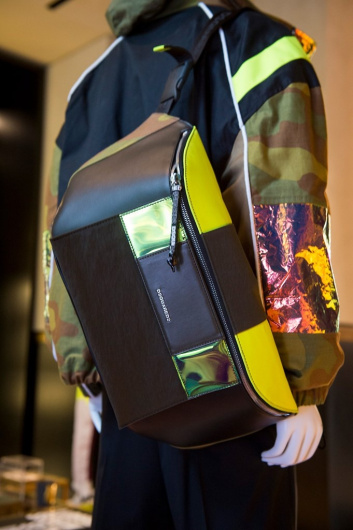 Fotoservizio/SS 2019/WOMEN/APPUNTAMENTO/DSQUARED2/DP2/14