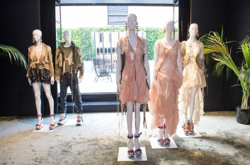 Fotoservizio/SS 2019/WOMEN/APPUNTAMENTO/DSQUARED2/DP2/36