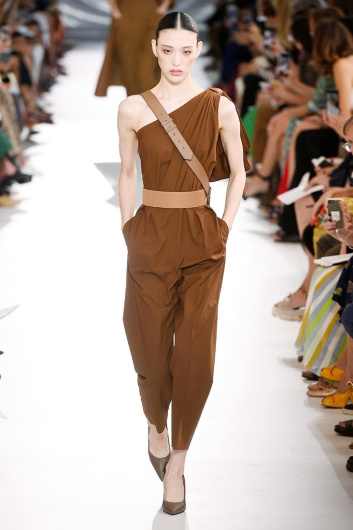 Fotoservizio/SS 2019/WOMEN/SFILATA/MAX MARA/DP2/2