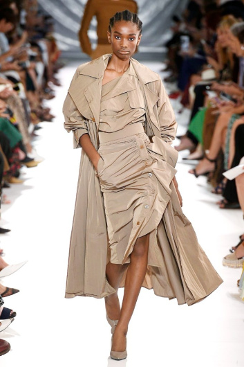 Fotoservizio/SS 2019/WOMEN/SFILATA/MAX MARA/DP2/4
