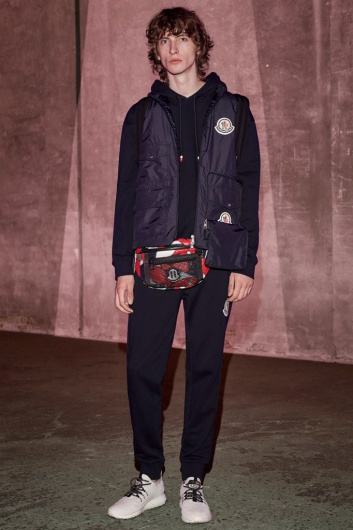 Fotoservizio/SS 2019/WOMEN/SFILATA/MONCLER/DP2/11