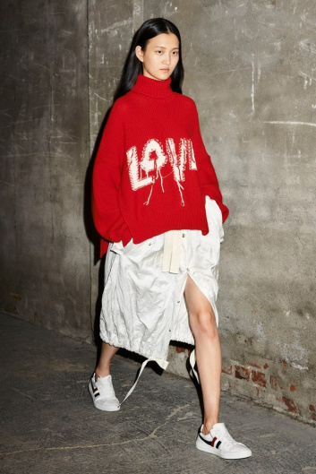 Fotoservizio/SS 2019/WOMEN/SFILATA/MONCLER/DP2/44