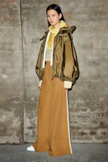 Fotoservizio/SS 2019/WOMEN/SFILATA/MONCLER/DP2/49