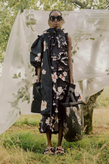 Fotoservizio/SS 2019/WOMEN/SFILATA/MONCLER/DP2/68