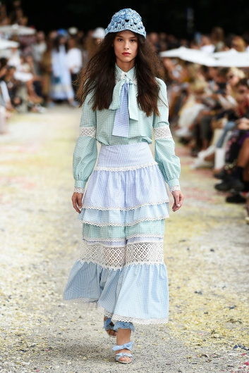 Fotoservizio/SS 2019/WOMEN/SFILATA/LUISA BECCARIA/DP2/5