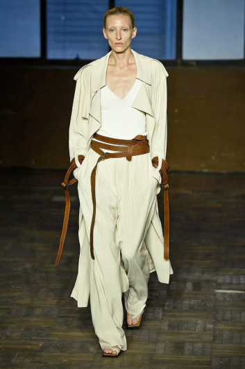 Fotoservizio/SS 2019/WOMEN/SFILATA/ERIKA CAVALLINI/DP2/3