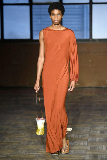 Fotoservizio/SS 2019/WOMEN/SFILATA/ERIKA CAVALLINI/DP2/16