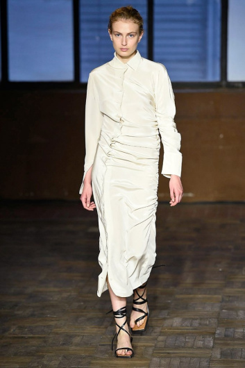 Fotoservizio/SS 2019/WOMEN/SFILATA/ERIKA CAVALLINI/DP2/19