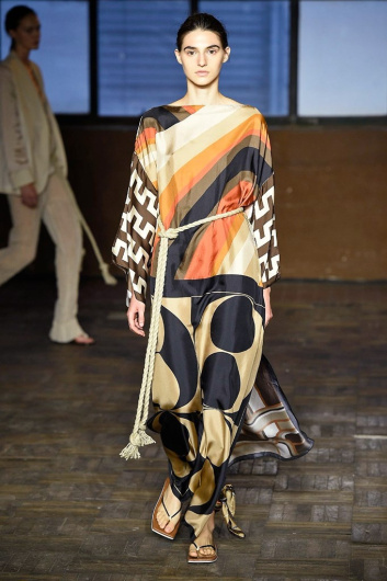 Fotoservizio/SS 2019/WOMEN/SFILATA/ERIKA CAVALLINI/DP2/32