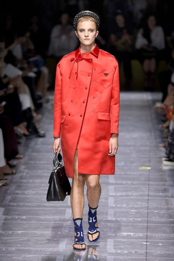 Fotoservizio/SS 2019/WOMEN/SFILATA/PRADA/DP2/2