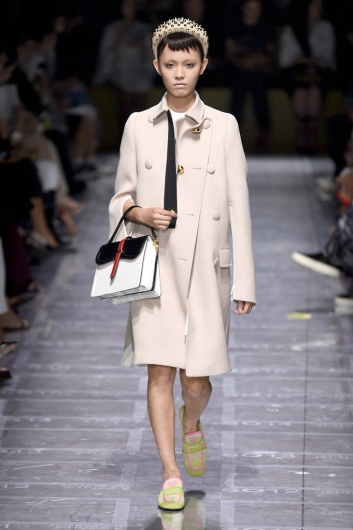 Fotoservizio/SS 2019/WOMEN/SFILATA/PRADA/DP2/3