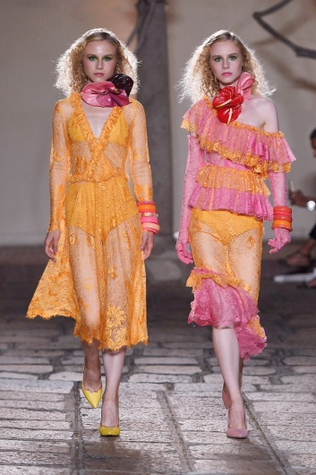 Fotoservizio/SS 2019/WOMEN/SFILATA/DAIZY SHELY/DP2/0