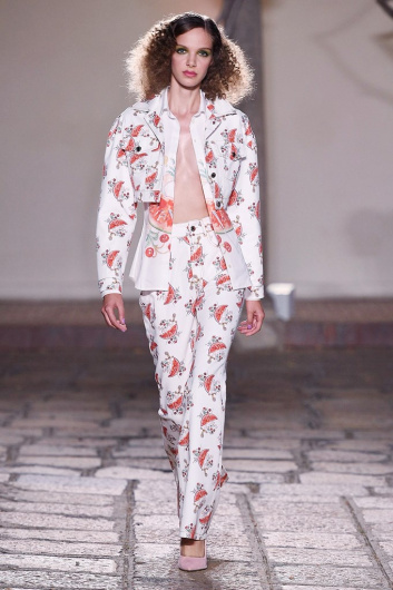 Fotoservizio/SS 2019/WOMEN/SFILATA/DAIZY SHELY/DP2/15