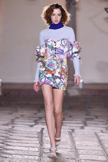 Fotoservizio/SS 2019/WOMEN/SFILATA/DAIZY SHELY/DP2/24