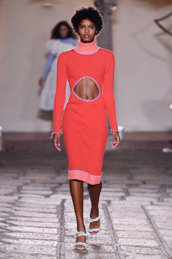 Fotoservizio/SS 2019/WOMEN/SFILATA/DAIZY SHELY/DP2/18