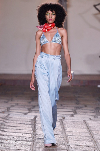 Fotoservizio/SS 2019/WOMEN/SFILATA/DAIZY SHELY/DP2/27