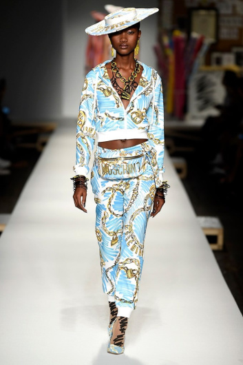 Fotoservizio/SS 2019/WOMEN/SFILATA/MOSCHINO/DP2/14