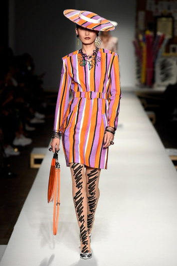 Fotoservizio/SS 2019/WOMEN/SFILATA/MOSCHINO/DP2/16