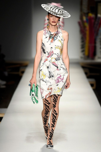 Fotoservizio/SS 2019/WOMEN/SFILATA/MOSCHINO/DP2/24