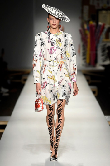 Fotoservizio/SS 2019/WOMEN/SFILATA/MOSCHINO/DP2/21