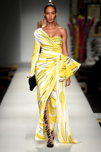 Fotoservizio/SS 2019/WOMEN/SFILATA/MOSCHINO/DP2/1