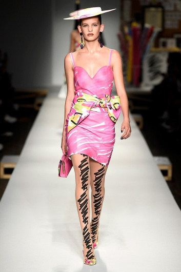 Fotoservizio/SS 2019/WOMEN/SFILATA/MOSCHINO/DP2/0