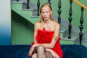 Fotoservizio/SS 2019/WOMEN/PRESENTAZIONE/ATTICO/DP2/10
