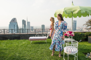 Fotoservizio/SS 2019/WOMEN/PRESENTAZIONE/ATTICO/DP2/41