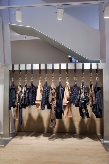 Fotoservizio/SS 2019/WOMEN/PRESENTAZIONE/HERNO/DP2/52