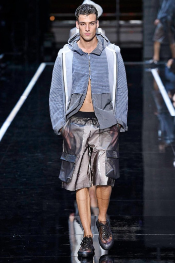 Fotoservizio/SS 2019/WOMEN/SFILATA/EMPORIO ARMANI/DP2/6