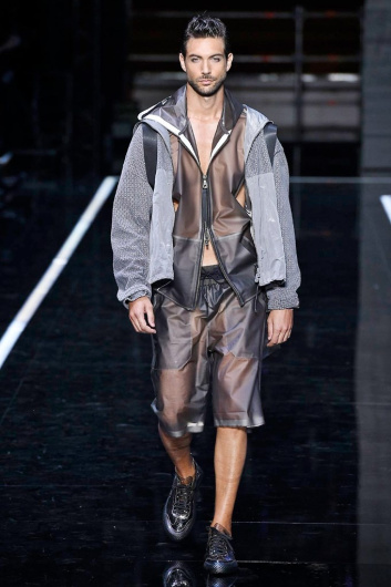 Fotoservizio/SS 2019/WOMEN/SFILATA/EMPORIO ARMANI/DP2/8